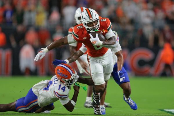 No. 4 Miami’ stiff defense sends Florida spiraling to third straight loss