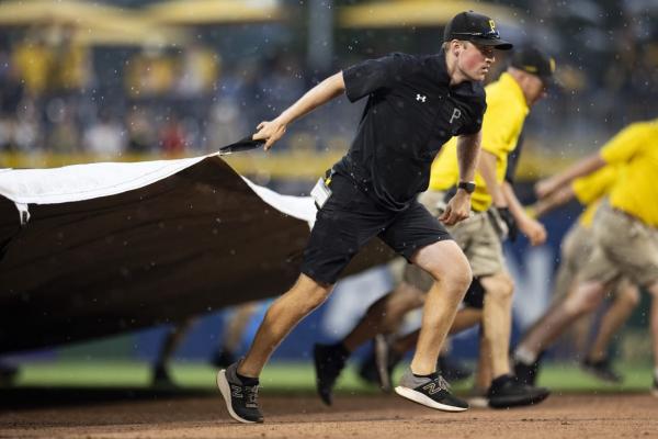 Nationals-Pirates postponed; doubleheader set for Saturday