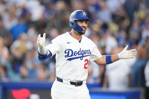 Dustin May, Dodgers complete 3-game sweep of White Sox