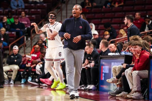 Hot-shooting South Carolina makes easy work of Albany