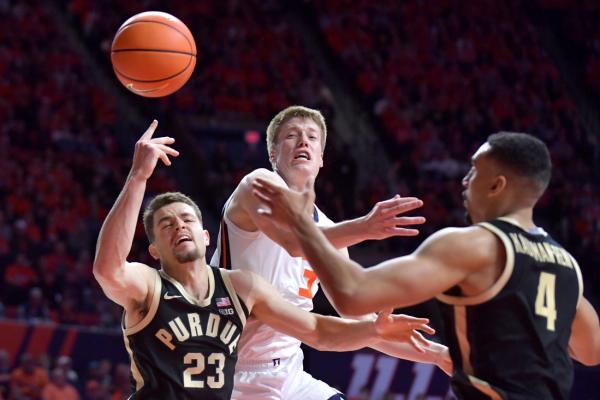 Illinois chases down No. 18 Purdue with late 13-1 run