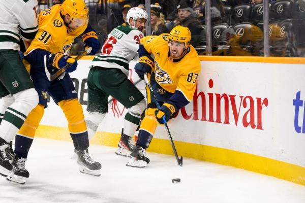 Filip Forsberg (4 points) leads Predators past Wild