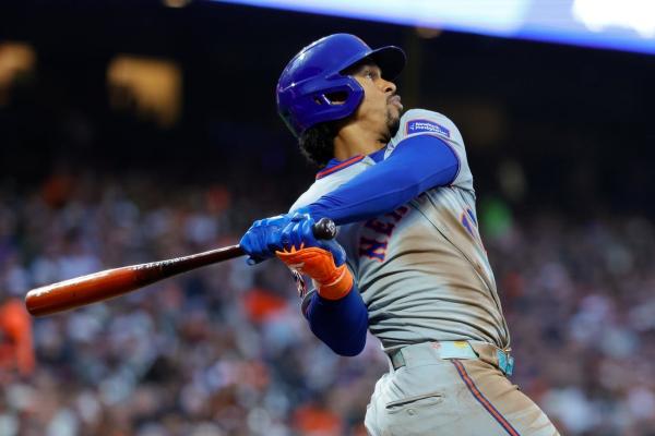 Mets open California trip with blowout win in SF