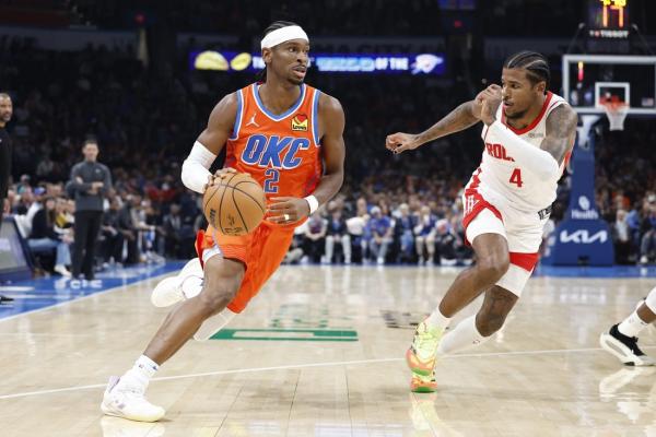 Thunder bounce back from first loss, thrash Rockets thumbnail