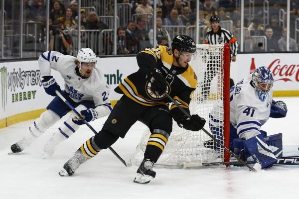 Brad Marchand gets OT winner as Bruins edge Maple Leafs