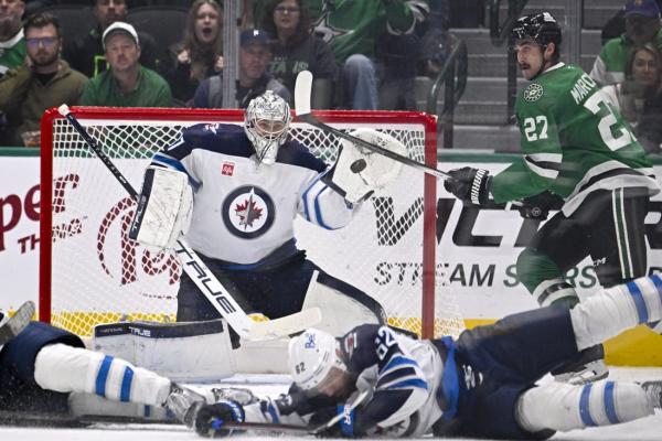 Desperate to put road trip in rearview, Jets take on Blues