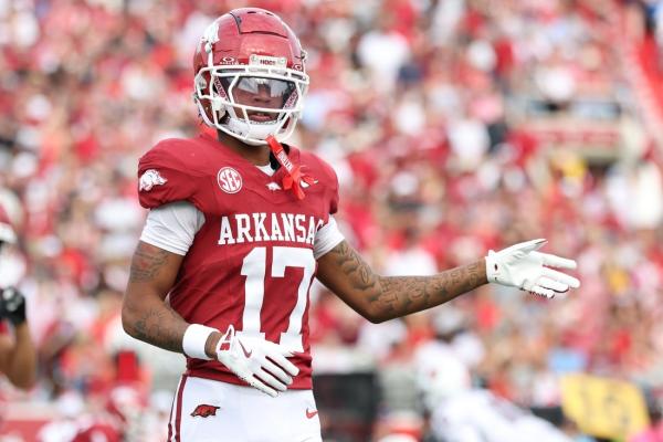 Arkansas routs Arkansas State in inaugural matchup between programs