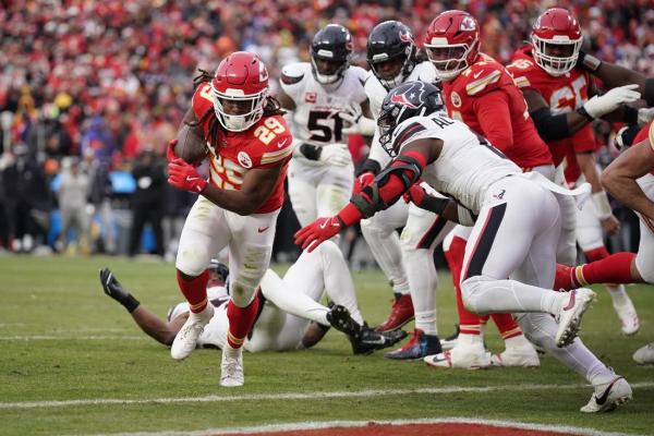 Chiefs outclass Texans to reach AFC title game