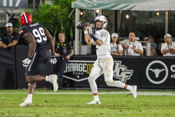 Scott Frost, UCF turn to backup QB vs. scuffling North Carolina A&T