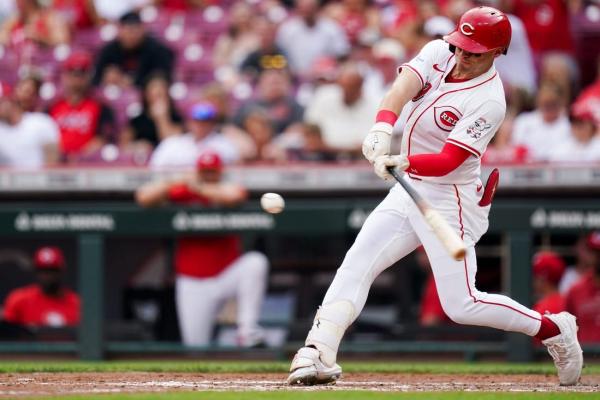 MLB roundup: Reds overtake A's with 9th-inning rally thumbnail