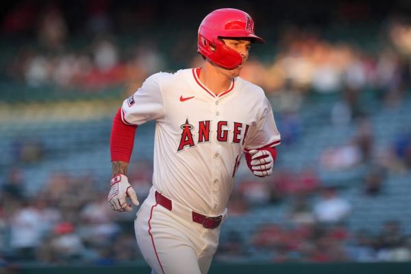 Zach Neto, Angels capture series finale vs. Rangers thumbnail