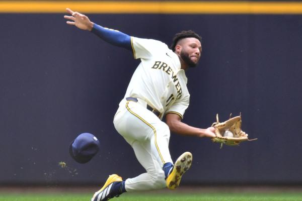Brewers finish off sweep, send Dodgers to 6th straight loss