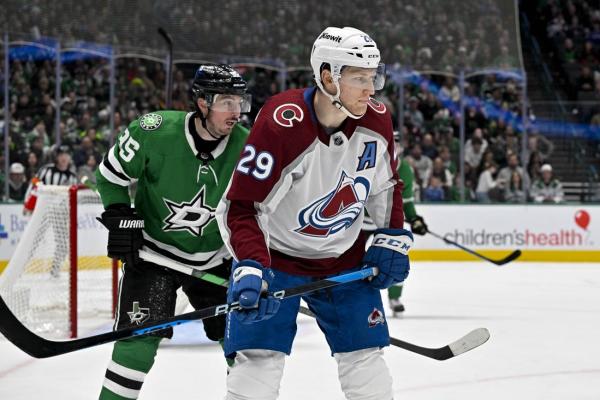 Avs, Stars meet for first time since West semifinal series