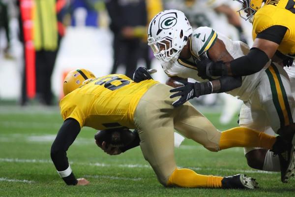 Stellar Packers defense will have to contend with dangerous Panthers rushing attack