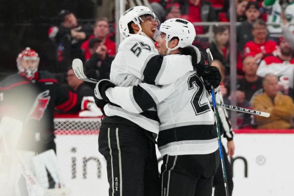 Kings’ productive new line might stick together against Canucks