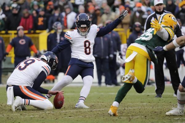 Bears end pair of losing streaks with last-second FG vs. Packers thumbnail