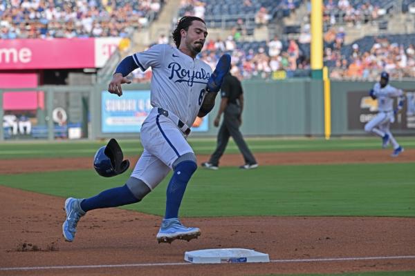Braves ride 3 HRs, 14 walks to victory over Royals