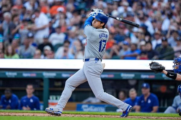 Shohei Ohtani's RBI double drives Dodgers past Tigers thumbnail