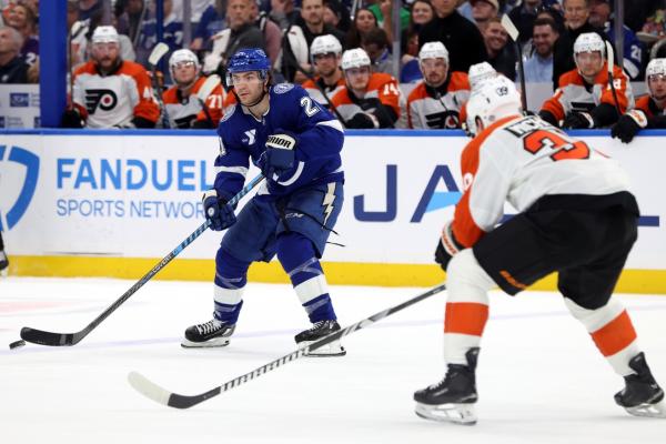 Andrei Vasilevskiy stops 21 shots as Lightning blank Flyers