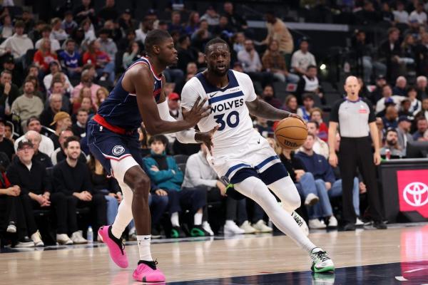 Timberwolves bury Clippers early, stroll to victory