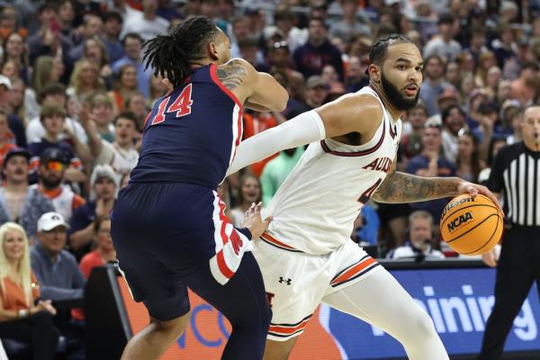 No. 1 Auburn hunts first win at No. 17 Kentucky in 37 years