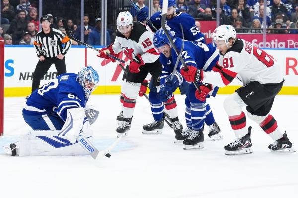 Joseph Woll stops 33 shots as Maple Leafs blank Devils