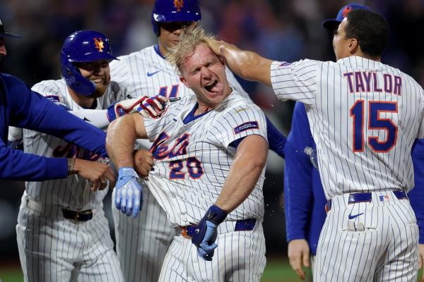 Pete Alonso lifts Mets over Pirates with walk-off sac fly