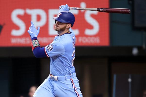 Rangers dispatch Braves for sixth straight win