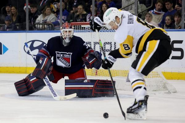 Igor Shesterkin halts slide as Rangers double up Pens