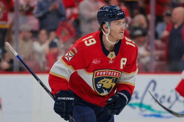 Panthers place F Matthew Tkachuk on IR