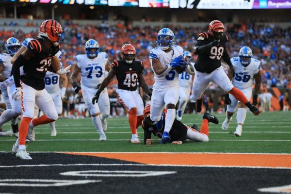 David Montgomery fuels Lions’ big win over Bengals