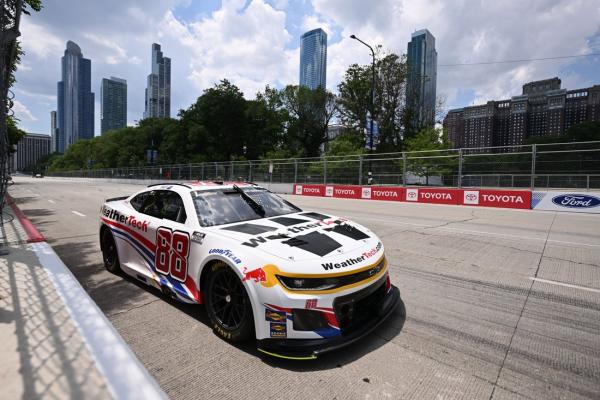 Road course specialist Shane van Gisbergen earns pole position in Chicago