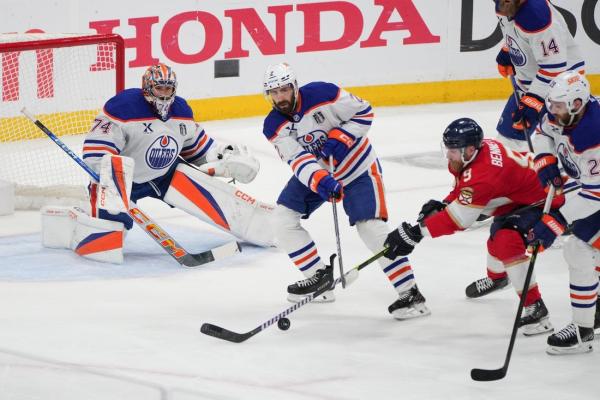 Report: D Evan Bouchard signs four-year deal with Oilers