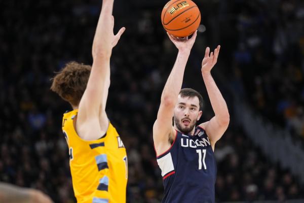 UConn out to regroup, dent Villanova’s NCAA tourney hopes