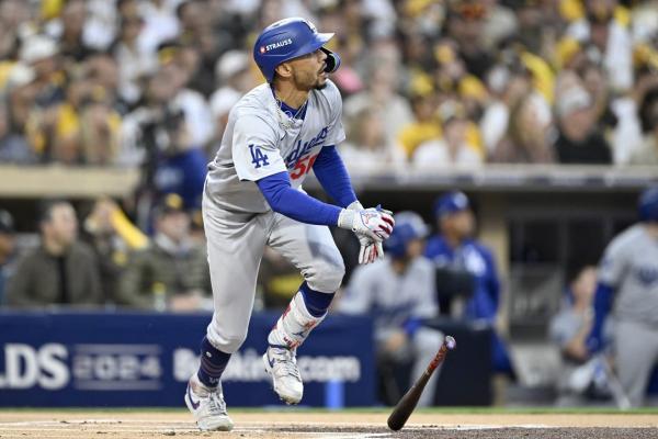 Dodgers' power display stops Padres, sends NLDS to Game 5 thumbnail