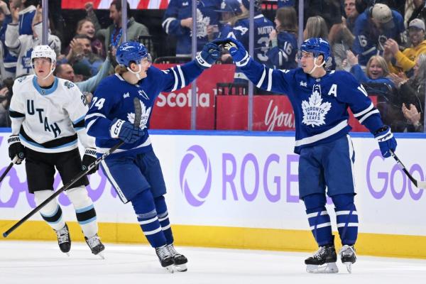 Mitch Marner scores twice as Leafs top Utah for 4th straight win