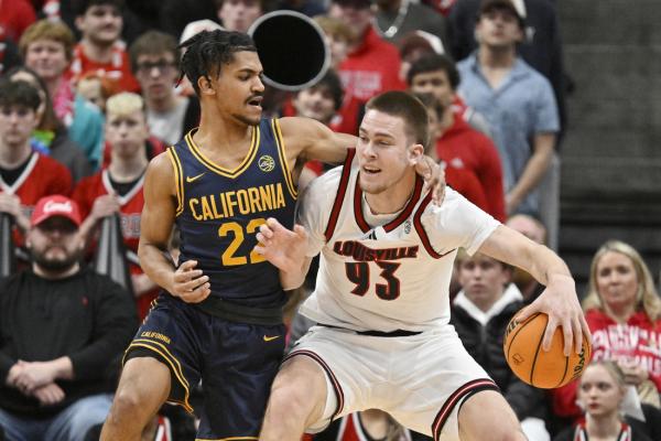 No. 14 Louisville steamrolls Cal for 8th straight win