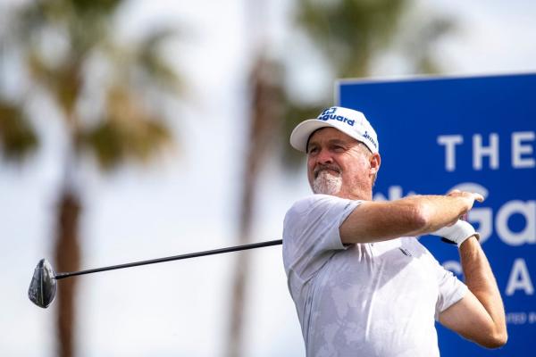 Jerry Kelly, Matt Gogel tied for lead at Boeing Classic