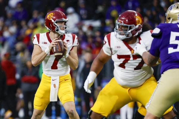 Reports: USC benches QB Miller Moss, turns to Jayden Maiava