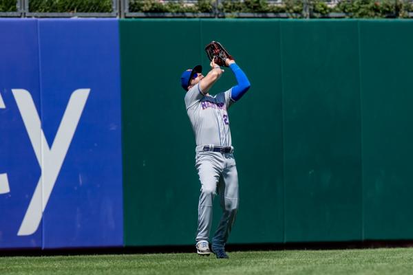 Ex-OF Tyler Naquin attempting to make Guardians as pitcher