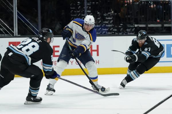 Jordan Binnington stymies Utah as Blues win