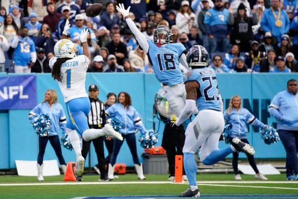 Justin Herbert’s 3-TD day pushes Chargers past Titans