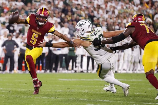 Commanders ready Marcus Mariota with Jayden Daniels (knee) idle