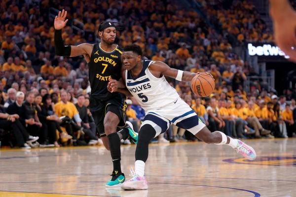 Third-quarter explosion lifts Wolves to 3-1 lead on Warriors