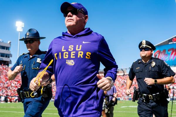 Report: Brian Kelly rebuffs LSU settlement offers