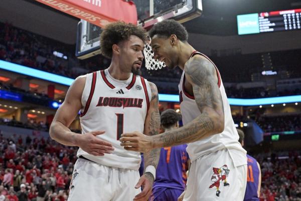 JâVonne Hadley (32 points) carries Louisville over Clemson