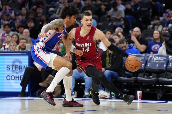 Tyler Herro scores 30 as Heat take down 76ers