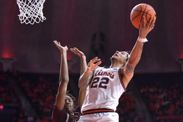 Dominating first half propels Illinois past Little Rock