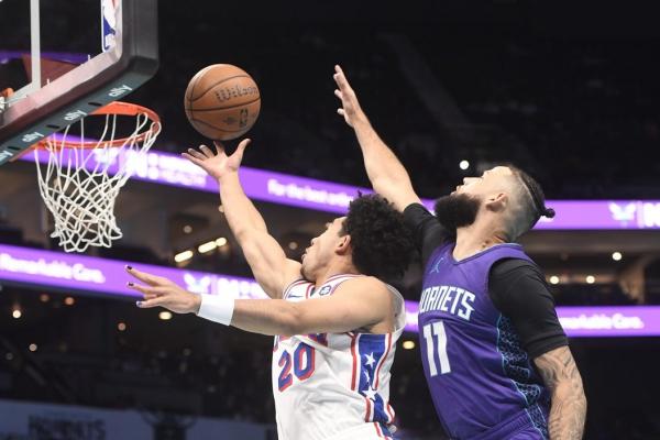 Tyrese Maxey’s late surge helps 76ers hold off Hornets