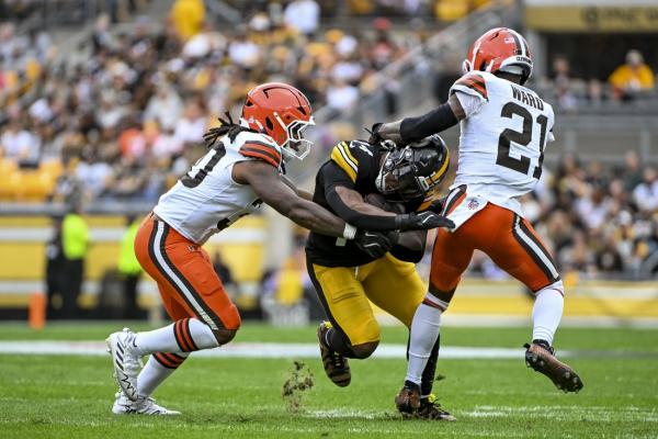 Steelers defense shines, hold Browns out of endzone in wire-to-wire win